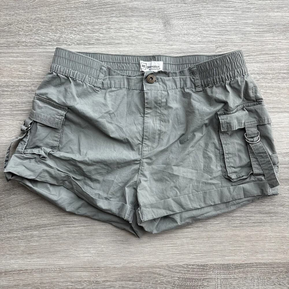 RE Generation by Celebrity Pink Cargo Shorts Women’s Large Gray Green D-Ring Y2K